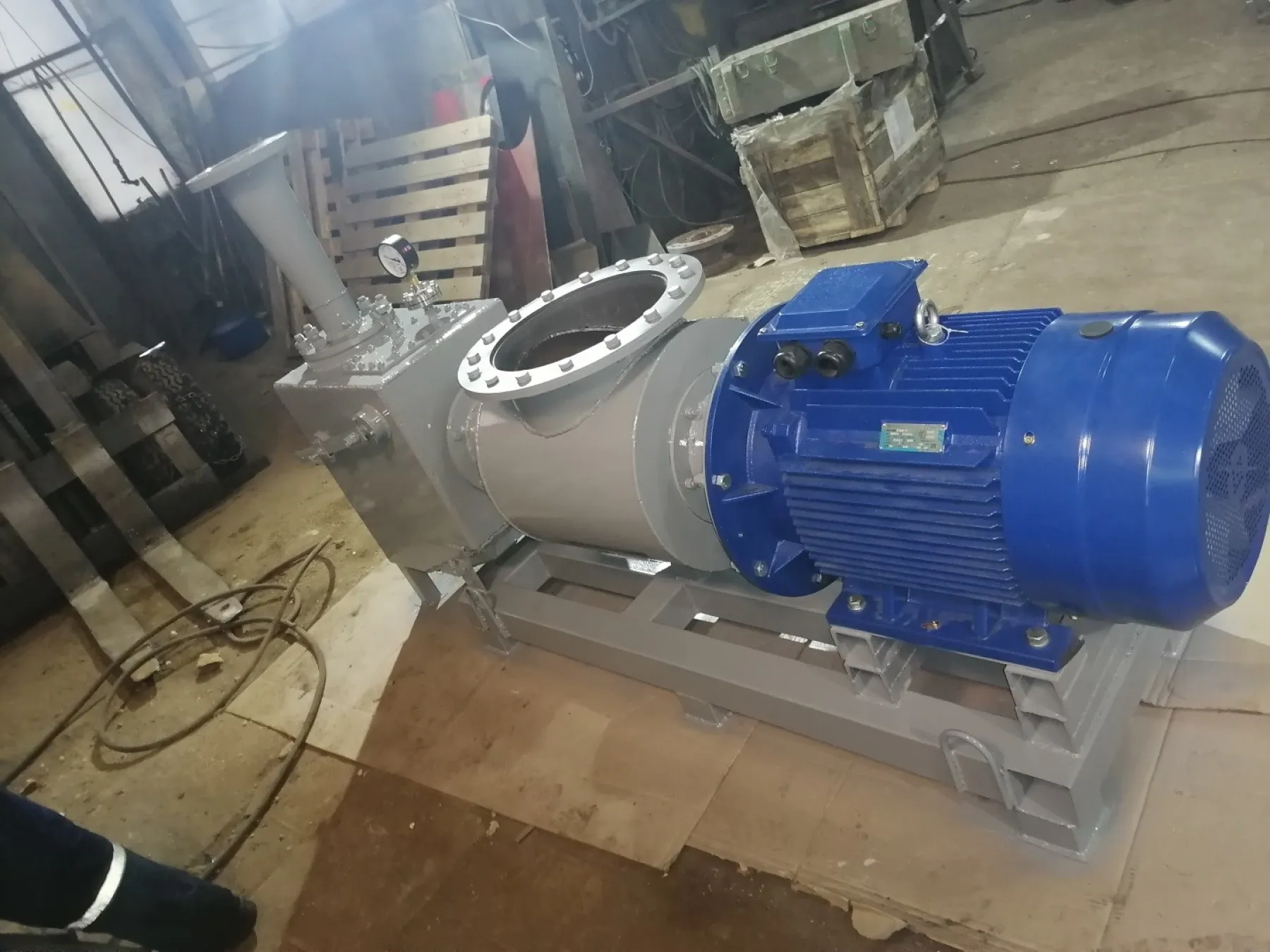 Пневмовинтовой подъемник КС-20 – 2