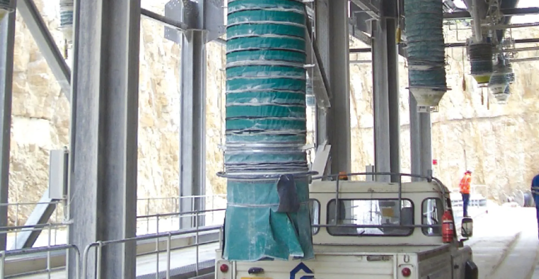 Телескопический pагрузчик ZH – 1